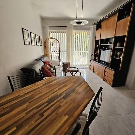 1005 Garden View Appartement *